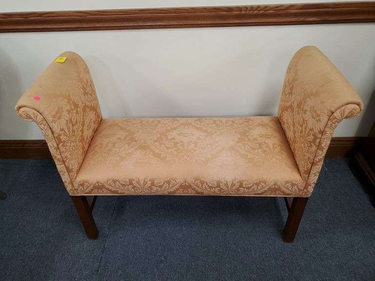 Southwood Chippendale style window bench measures 44 in wide.