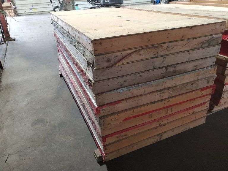Lot of (11)  4 ft x 8 ft wall panels.  3/8" plywood on 2"x4" studs. Tow motor available to load onto your trailer.