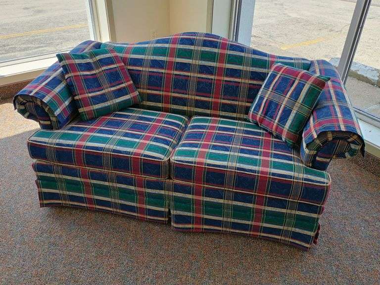 Hickory Crest Furniture Company loveseat features colorful plaid upholstery in green, burgundy, blue, beige and white with matching accent pillows and arm covers. Measure 66 in w. Clean.