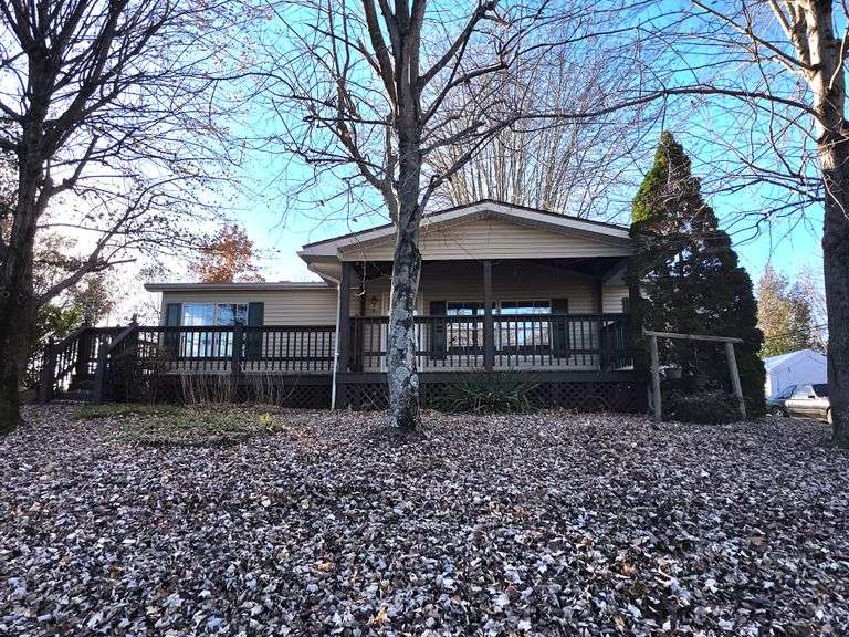 Online Auction – 3 bed 2 bath Manufactured Home (Converted to Real Estate) on .18+/- Acres in Leitchfield, KY 42754