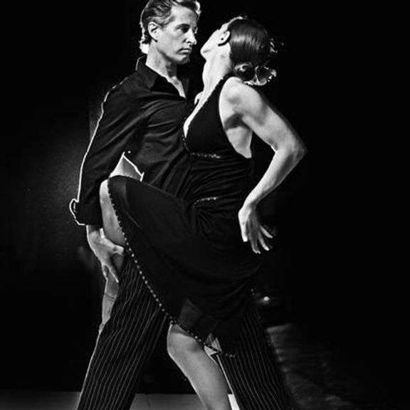 Judy Knee Dance Lessons for 3 couples
