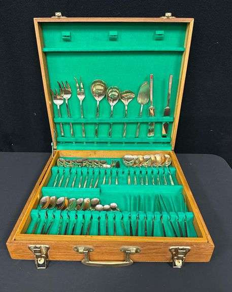 8 Place Vintage Cutlery Set with Box
