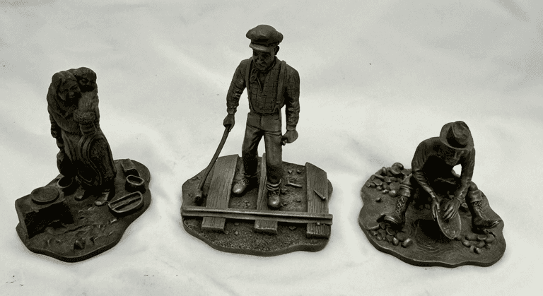 Charles Caldwell 12 Piece Pewter Set - 'The People of Canada'