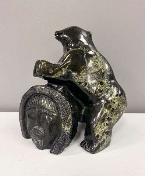 Face & Bear by Tom Jararuse