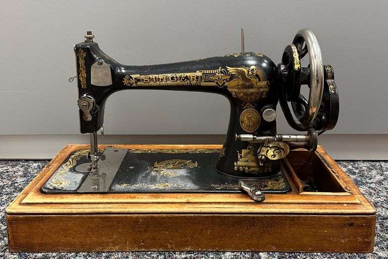 Vintage Singer Sewing Machine