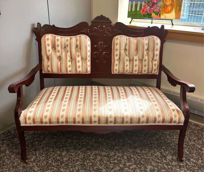 Eastlake Parlour Settee