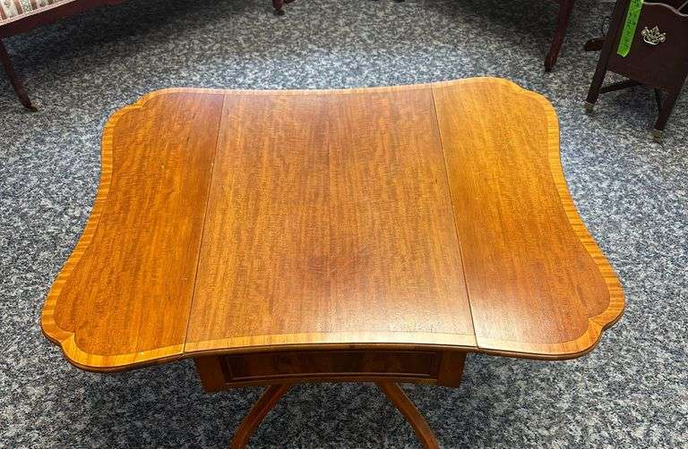 Antique Duncan Phyfe Style Mahogany Double Drop Leaf Table