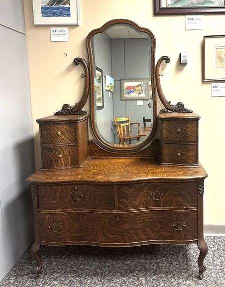 Vintage Dresser Vanity