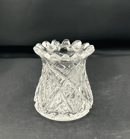 Pinwheel Crystal Toothpick Vase