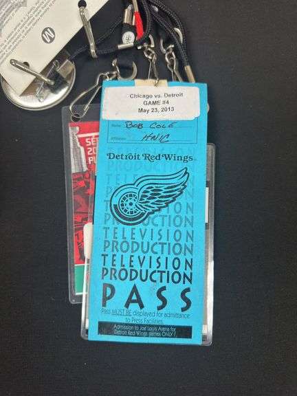 4 Press Passes