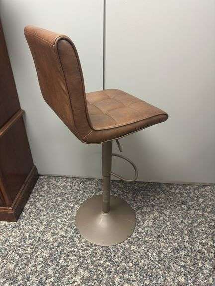 Swivel Stool