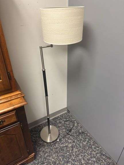 Articulating Floor Lamp