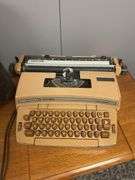 Coronet Super 12 Type writer