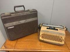 Coronet Super 12 Type writer