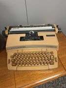 Coronet Super 12 Type writer