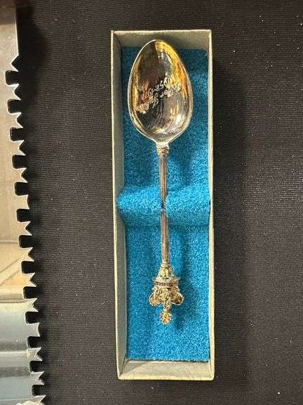 Bread Knife with Decorative Spoon