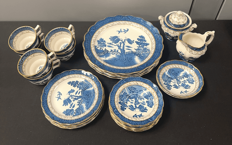 24 Piece China Set.