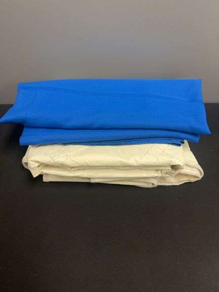 Table Cloth With Padded Table Cover
