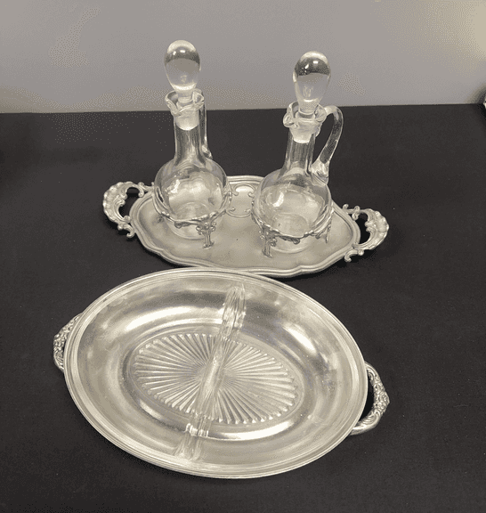 Double Decanter Serving Set