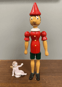 2 Small Figurines