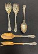 43 Piece Silverware Set