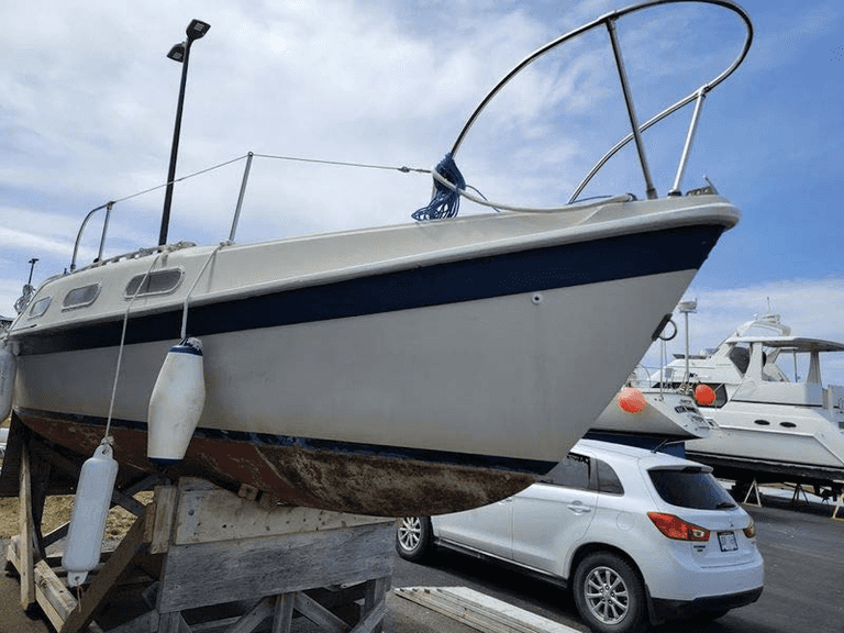 ‘Sulli’ - 1979 Tanzer 22 Sailboat Auction - September 25-October 9, 2025