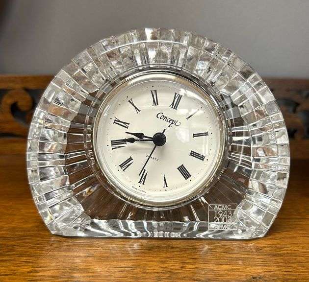 Concept Crystal Clock
