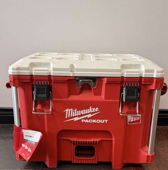 Milwawkee Packout Cooler