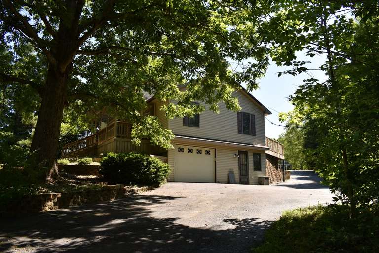 15528 McDuffee Rd., Churubusco, IN
