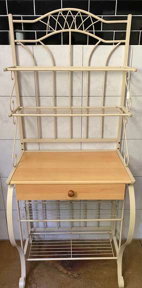 Ivory Bakers rack - Bartkus Auctioneers