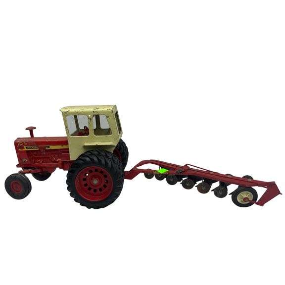 Vintage ERTL International Farmall 1256 Turbo Tractor & Disc Implement