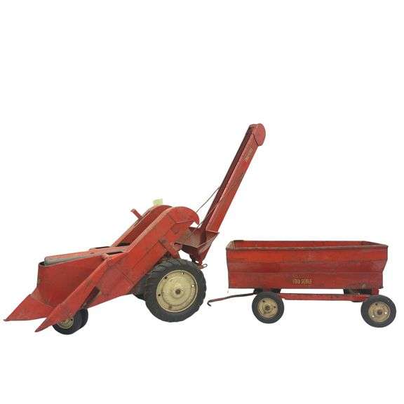 Vintage Tru-Scale IH Tractor Corn Picker & Wagon