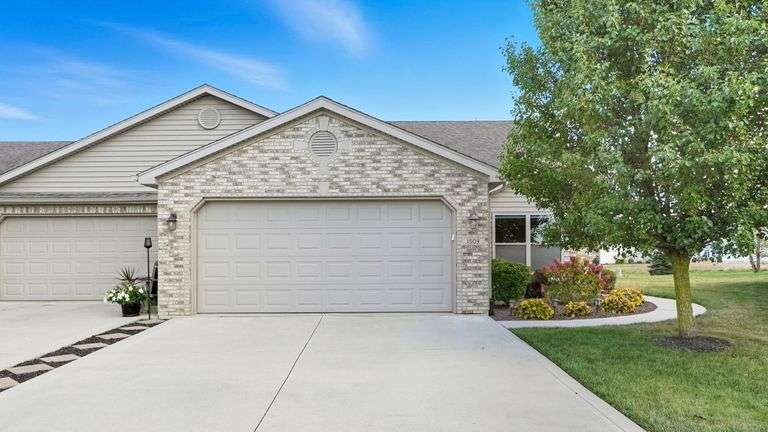 NO RESERVE! 1509 Coventry Court, Auburn IN 46706