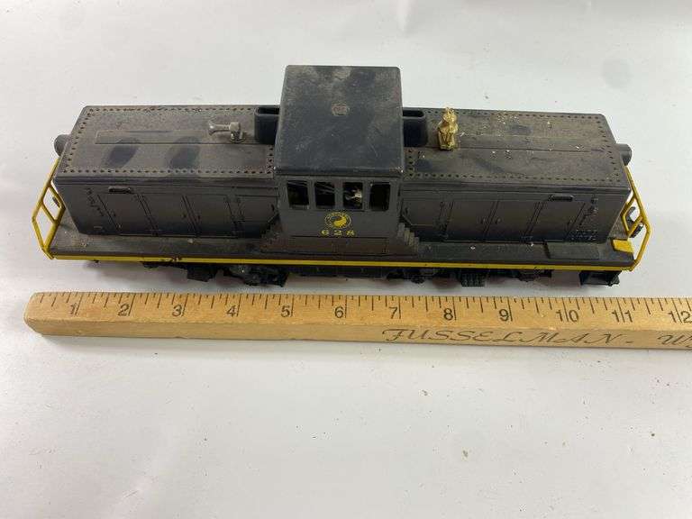 Vintage O Gauge Lionel 628 Engine Locomotive