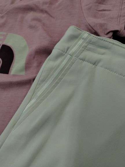 Ladies Sportswear Clothing Patagonia Copper Fit North Face S/M