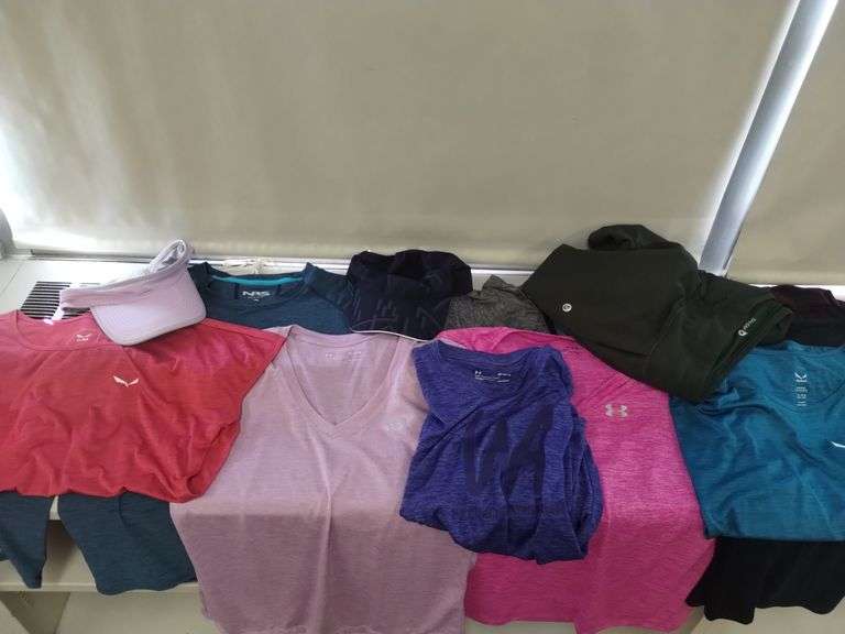 Ladies  Sportswear Clothing LOT Under Armor Salew Baleaf S-M 4-8