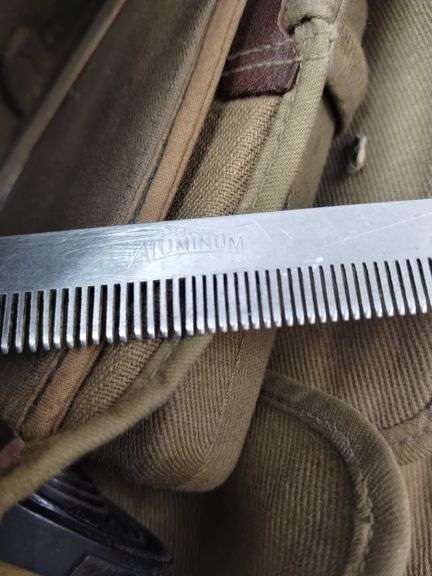 WWI Gillette Kahki Military Barber Shaving Kit Genco Razor Rawleighs Jar Brush Bantron Tablets