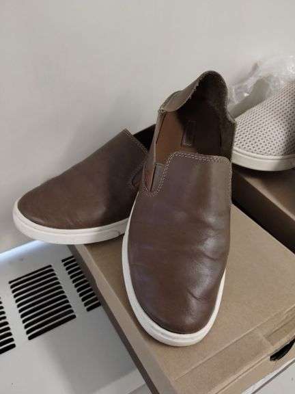 Shoes 2pr 7.5 OLUKAI Pehuea Leather Sneaker Loafers Boxed