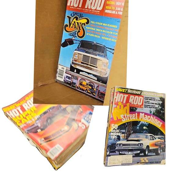 1970s HOT ROD Magazine Boxed LOT