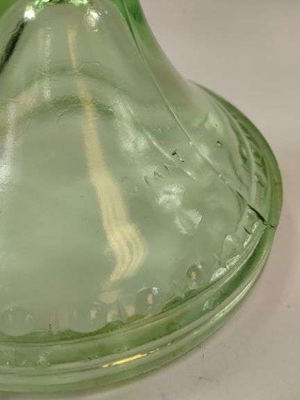 Pressed Glass EAPG Green Vaseline Uranium Oil Lamp