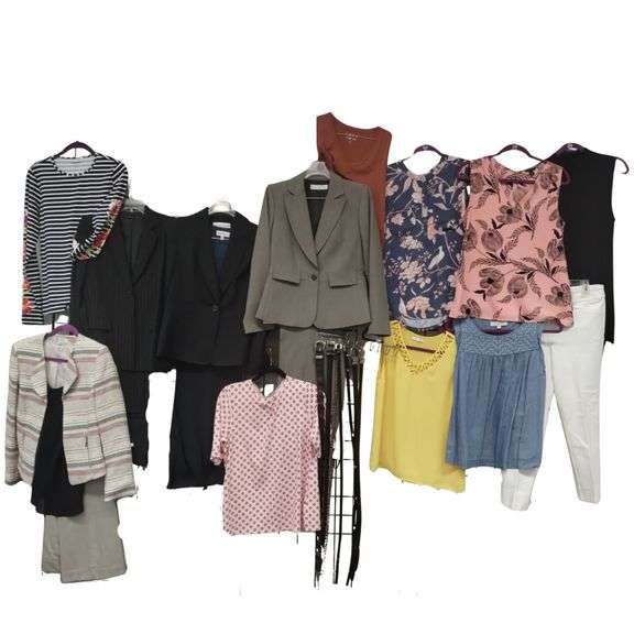 Ladies Work Wear Clothing LOT Jones New York Suits Belts Tanks S-M 4-8