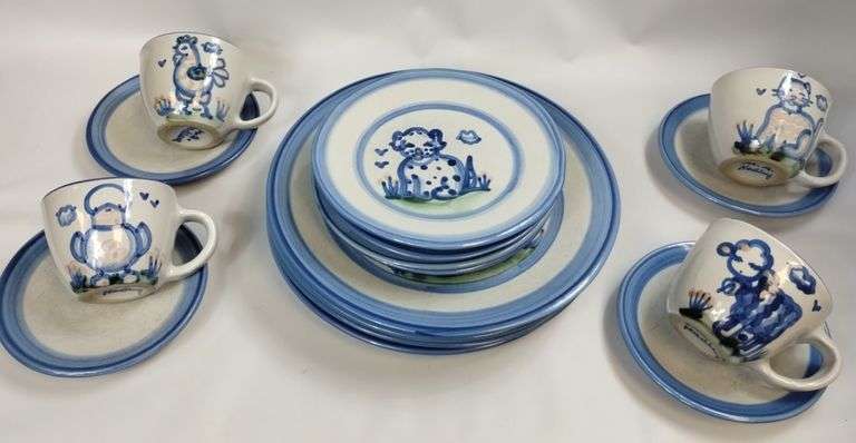 Hadley Pottery Country Scene 16pcs 4 Place Settings Animals Only
