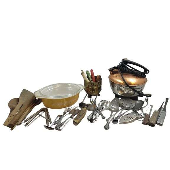 Pickers LOT: Vintage Kitchen Copper Kettle Utensils