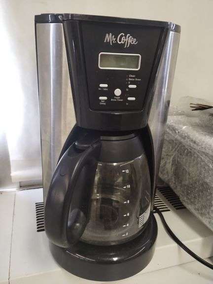 Pickers LOT: Coffee Maker "That's MR Coffee, to you." Slide Projector