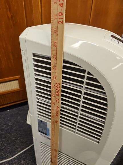 Air Conditioner Unit Apartment Portable LG Model LP0814WNR 8K BTU