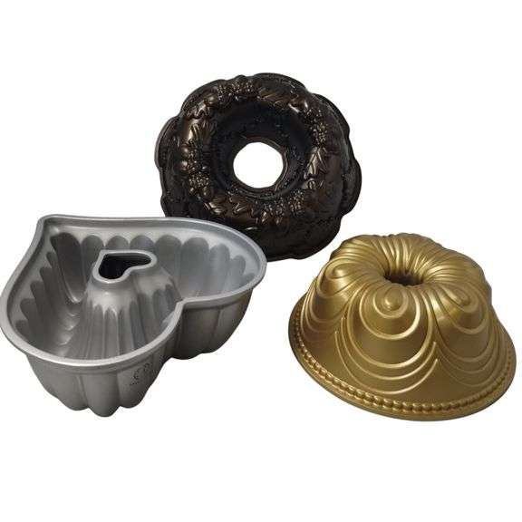 Bundt Cake Molds Viking Heart Christmas