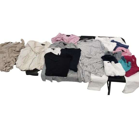 Ladies Banana Republic Clothing LOT S-M 4-8