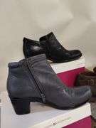 Shoes 5pr 7.5 Ladies Booties Born UGG Alfani Naturalizer Boxed