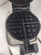 Kitchen Appliance Waring Pro Flip Waffle Maker Hotel Style