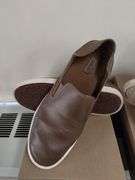 Shoes 2pr 7.5 OLUKAI Pehuea Leather Sneaker Loafers Boxed